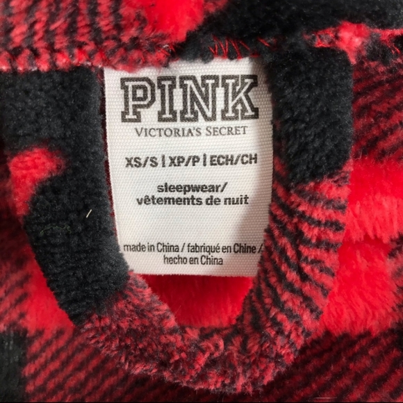 ❤️EUC PINK by VS Ladie's Red/Black Buffalo Plaid Velour Amazingly Soft Bath Robe - Picture 5 of 9